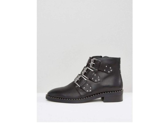 Rockish vibes con ankle boots de Asos