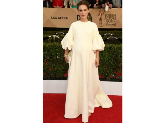 Natalie Portman en un diseño pre mama by Dior