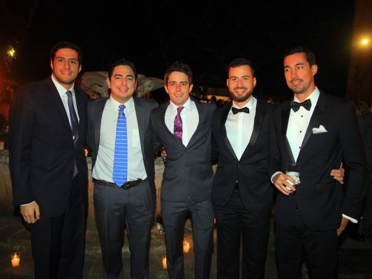 Elegante fiesta nupcial para Sofia Barletta y Jorge Vitanza