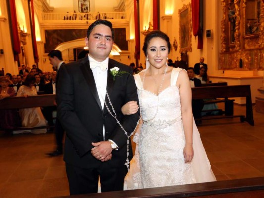 Iván y Dulce, convertidos en marido y mujer