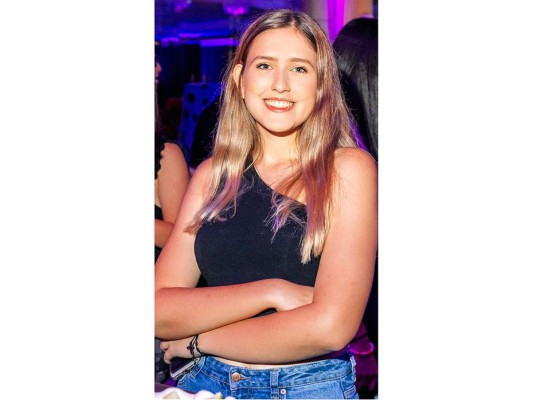 El cumpleaños 18 de Lara Gabrie