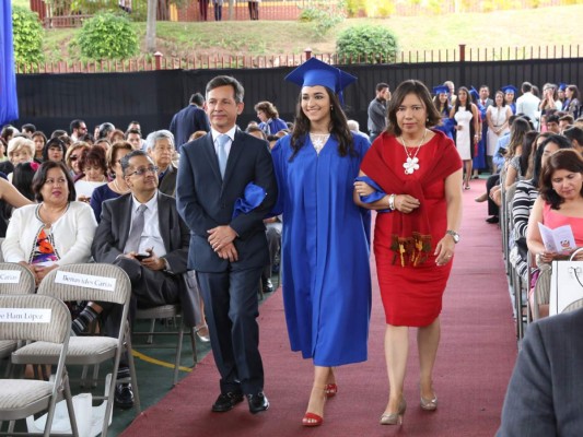 Graduación seniors 2016 del Centro Escolar Antares