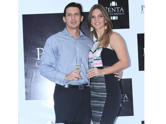 Erick y Alejandra Pitsikalis.