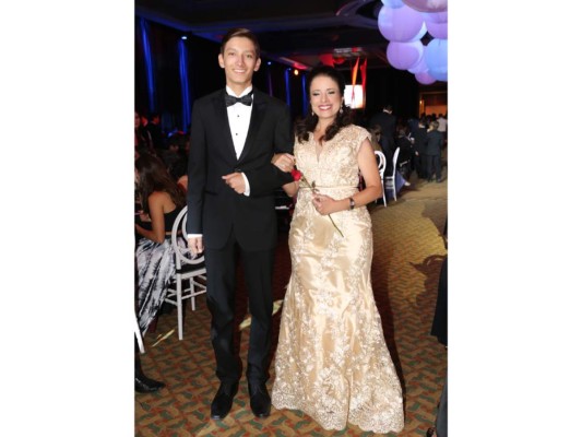 Mauricio y Marielena de Parodi