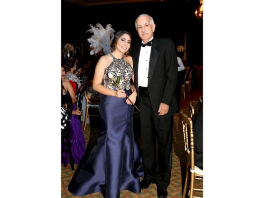 Desfile de los Seniors 2017 Del Campo International School