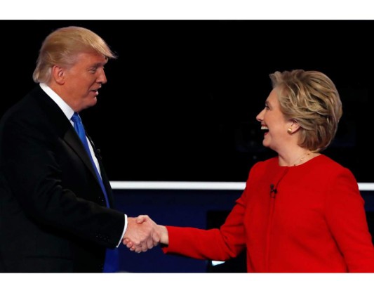 Donald Trump pidió aplauso para Hillary Clinton  