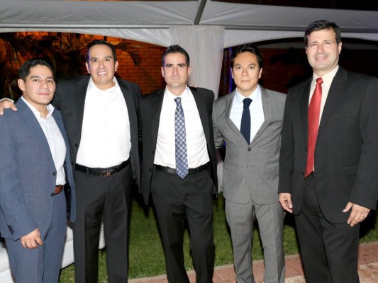 Fiesta en honor de Eugenio Torres-Morales