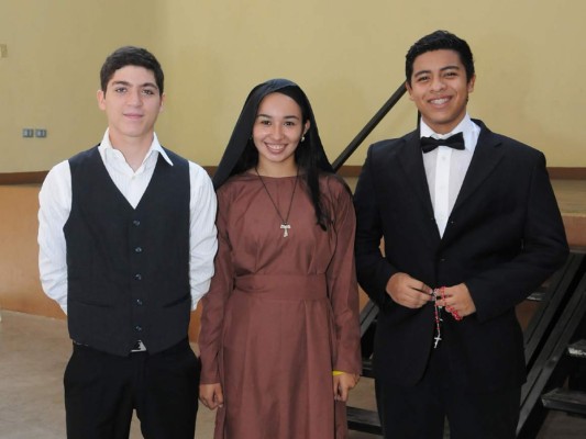 Dia de los Santos en Franciscan School