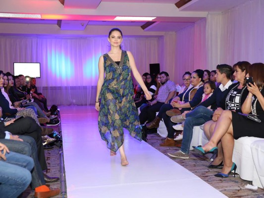 BeautyBook celebra su primer año con exclusiva pasarela