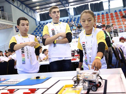 II Olimpiada Nacional de Robótica en Unitec