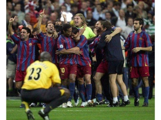 4. Su primera Champions League llegó en 2006, campeonato en el que marcó un gol y dio dos asistencias en seis partidos. Leo no pudo jugar, por lesión, desde los cuartos de final en adelante.