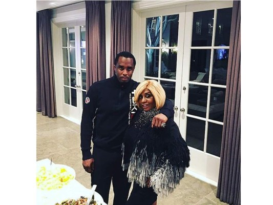 Diddy junto a su mamá, Janice Combs