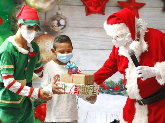 <br/>Los pasillos del Hospital Maria, Especialidades Pediátricas en Tegucigalpa, se llenaron de alegría el pasado 17 de diciembre gracias a la mágica celebración que organizó el hospital para sus pequeños y adorables pacientes. <br/>
