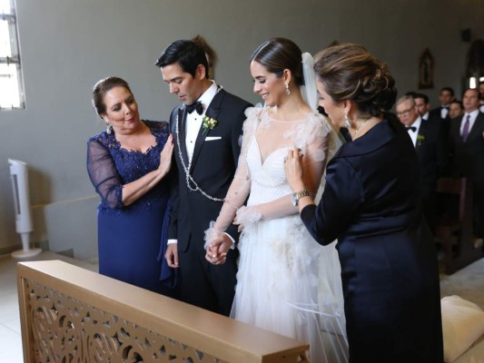 La boda religiosa de Adriana Corrales y Xavier Lacayo