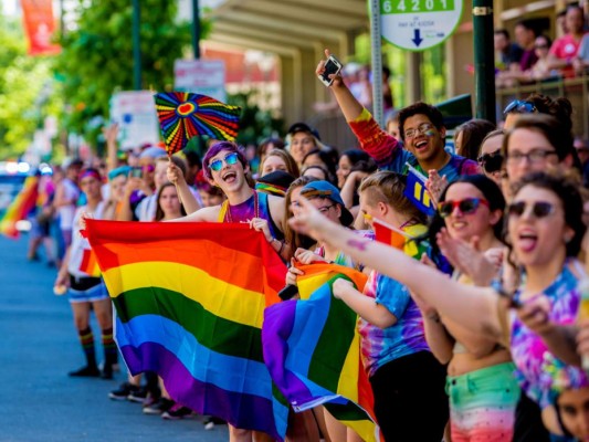 ¿Por qué se celebra el mes del orgullo LGBT+?