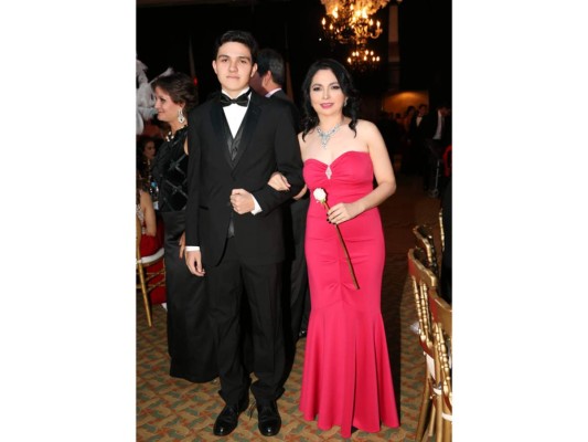 Desfile de los Seniors 2017 Del Campo International School