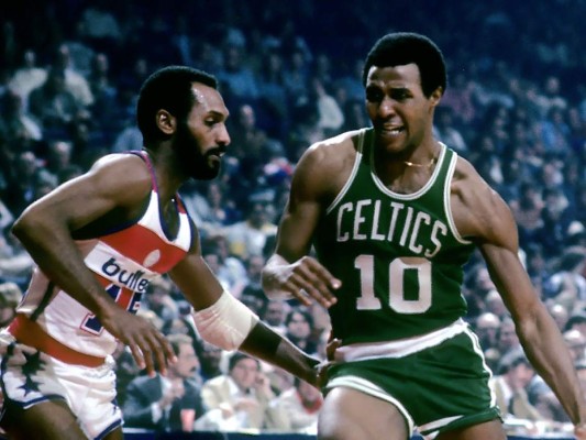 6- Jo Jo white: jugador de baloncesto: falleció el 16 de Enero del 2018 a los 71 años por Neumonía