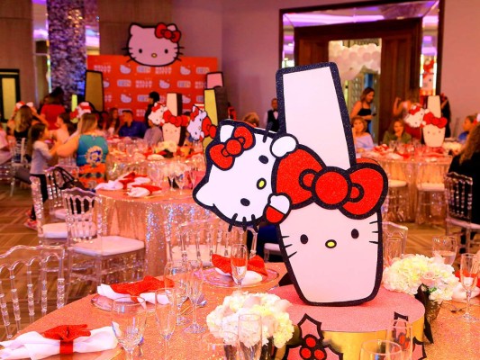 OPI lanza nueva colección para festejar el cumpleaños 45 de Hello Kitty
