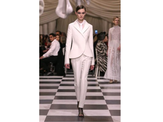 La Feminidad de Dior en el Haute Couture Fashion Week París 2018