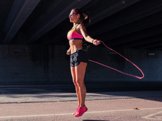 Mejorará tu respiración<br/>Por ser un ejercicio netamente cardiovascular, tendremos mejor oxigenación para el cuerpo. Esto quiere decir que no nos sentiremos agotados en actividades que antes no durábamos mucho tiempo por quedarnos sin oxígeno. <br/>