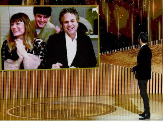 El discurso de Mark Ruffalo se hizo escuchar en la 78° gala de los premios, haciendo un llamado a la inclusión y unión, afirmando que la madre tierra necesita ayuda y también que las personas requieren apoyarse en todo momento. ''Seamos valientes y demos vuelta al cruel pasado de esta nación''.