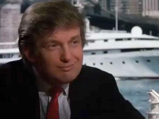 Su primer salto a la gran pantalla fue en Ghost Can't Do It, donde también se interpreto a sí mismo.Trump recibió un premio a peor interpretación en los Razzie por este filme-