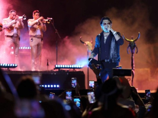 Exitoso concierto de Christian Nodal en Honduras