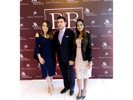 Fabiola Matamoros, Alex Estrada y Mariela Arriaga