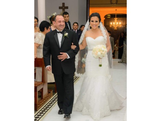 La boda de Verá Lucía Díaz y José Luis Melara