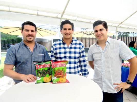 Zambos y Galeano se unen para celebrar las fiestas patrias