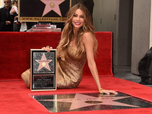 Sofía Vergara recibe estrella en el Paseo de la Fama en Hollywood