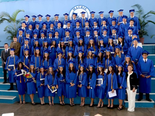 Entrega de títulos Macris School