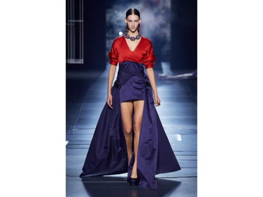 Fendi presenta colección Alta Costura Primavera-Verano 2022