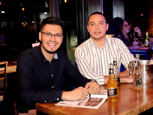 Tom Coffee Bar y Lounge abre sus puertas