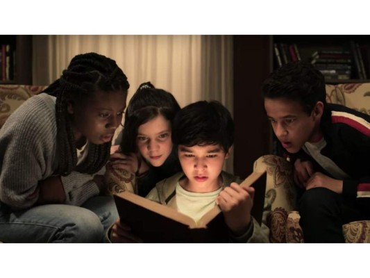 Ghostwritter<br/>Cuatro niños son reunidos por un misterioso fantasma en una librería del vecindario en el que viven, con el fin de decirles que deben trabajar en historias relacionadas con personajes de obras literarias clásicas. Sin duda es un encanto de serie que no debe pasar desapercibida.