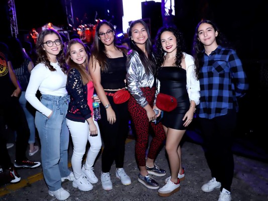 Exitoso concierto de Danny Ocean y Piso 21 en Tegucigalpa