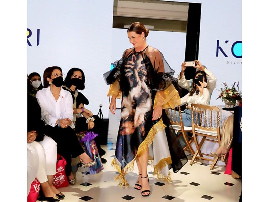 Fashion is ART by Kolori