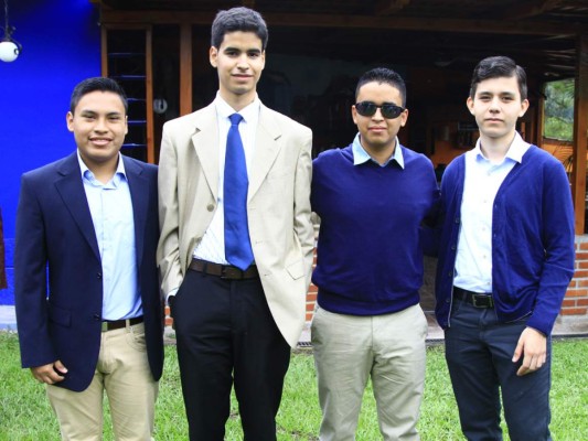 Emotivo senior breakfast de la International School