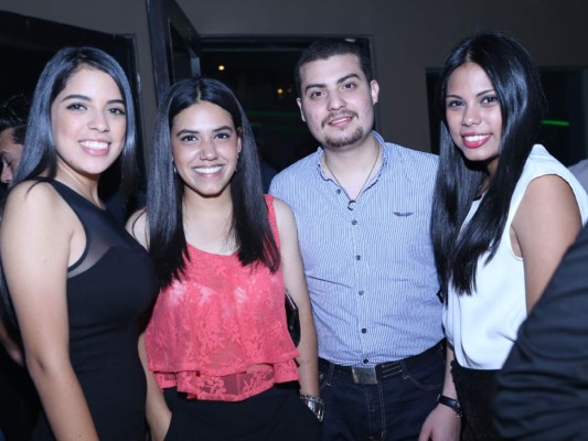 Apertura Up Lounge y Club