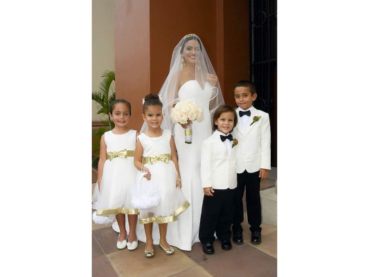 Boda Religiosa de Carlos Moreira y Sabrina Mahchi