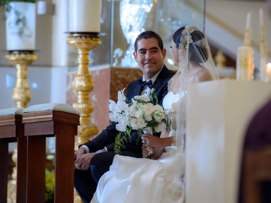 La boda de Alex Cobos y Lourdes Valladares