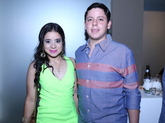 Apertura Up Lounge y Club