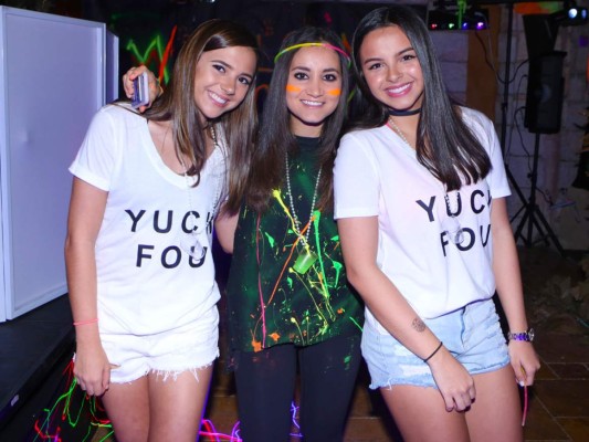 Neon Party por una noble causa