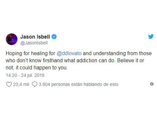 Celebridades apoyan a Demi Lovato tras su hospitalización