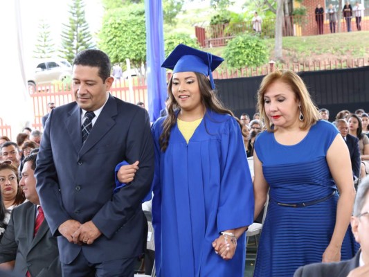 Graduación seniors 2016 del Centro Escolar Antares