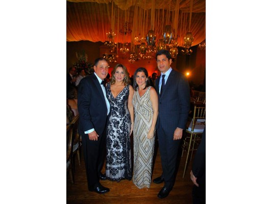 Elegante fiesta nupcial para Sofia Barletta y Jorge Vitanza