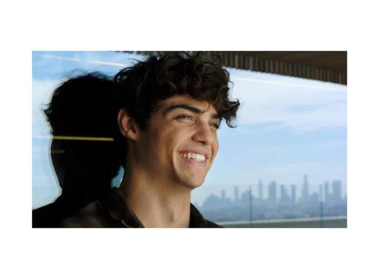 Noah Centineo sufrió un accidente automovilístico