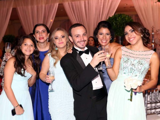 Boda de Dulce María Chacón e Iván Urzaiz