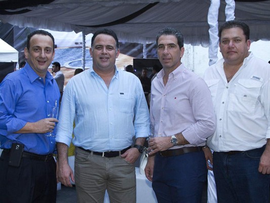 Allan Hawit, Armando Calidonio, Andrés Hawit y César Salgado.