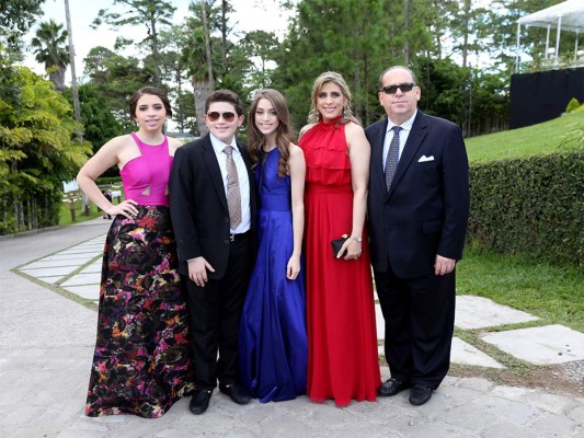 Fiesta nupcial de Oscar Kafati y Daniela Misas